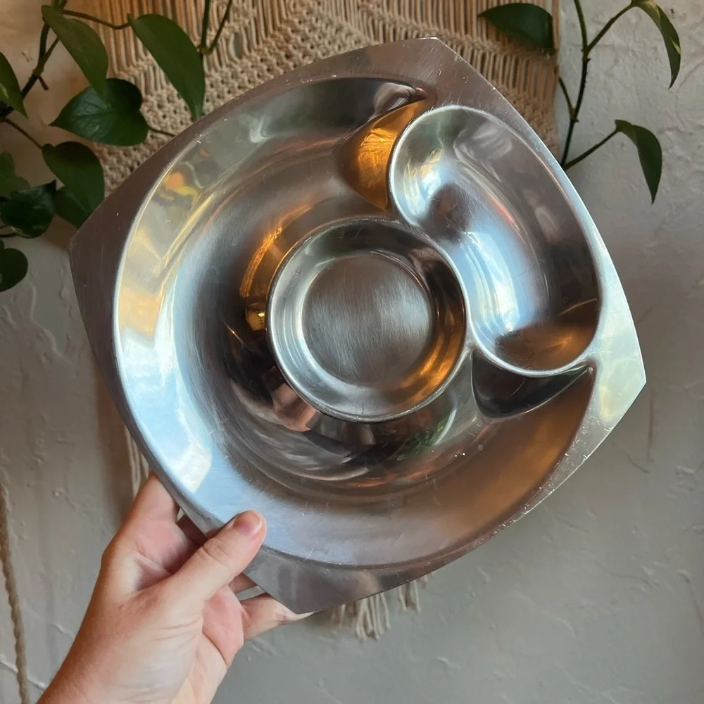 Mid Century Modern 10” Aluminum Divided Serving Bowl – Sculptural Space Age Dish